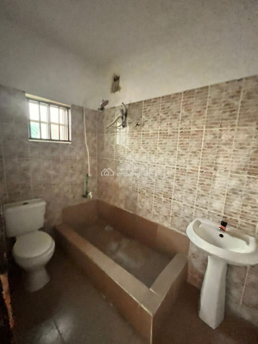 3 Bedrooms Flat Upstairs, Osapa, Lekki, Lagos, Flat / Apartment for Rent