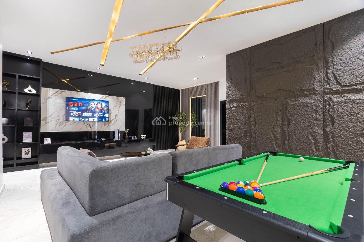 Luxury 2-bedroom Apartment with Pool, Snooker & Gym, Lekki Phase 1, Lekki, Lagos, Flat / Apartment Short Let