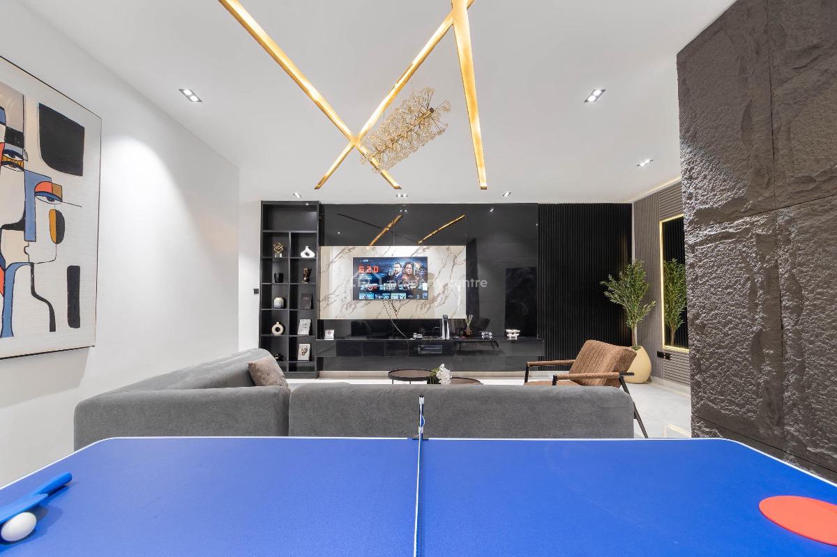 Luxury 2-bedroom Apartment with Pool, Snooker & Gym, Lekki Phase 1, Lekki, Lagos, Flat / Apartment Short Let