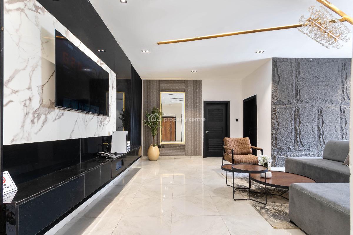 Luxury 2-bedroom Apartment with Pool, Snooker & Gym, Lekki Phase 1, Lekki, Lagos, Flat / Apartment Short Let