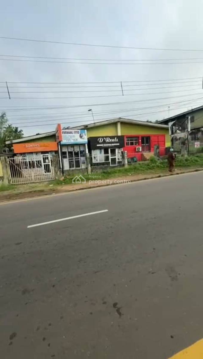 a Mixed Use Bungalow on Over 800sqm Land, Favours, New Bodija, Ibadan, Oyo, Detached Bungalow for Sale
