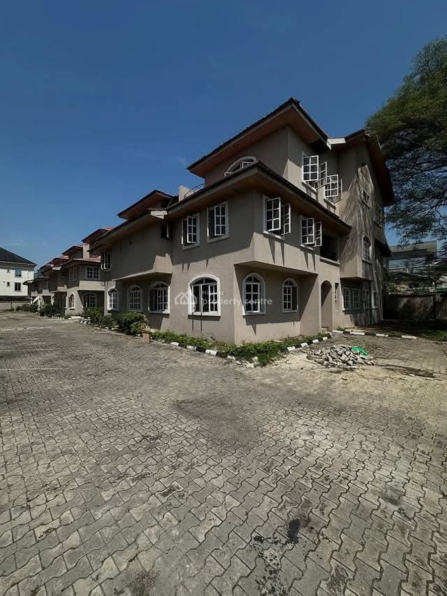 Well Maintained 5 Bedrooms Semi Detached Duplex, Victoria Island (vi), Lagos, School for Rent