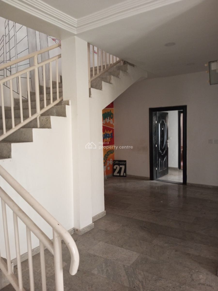 Spacious 4 Bedroom Duplex with Bq, Off Bisola Durosimi Etti Drive, Lekki Phase 1, Lekki, Lagos, Semi-detached Duplex for Rent