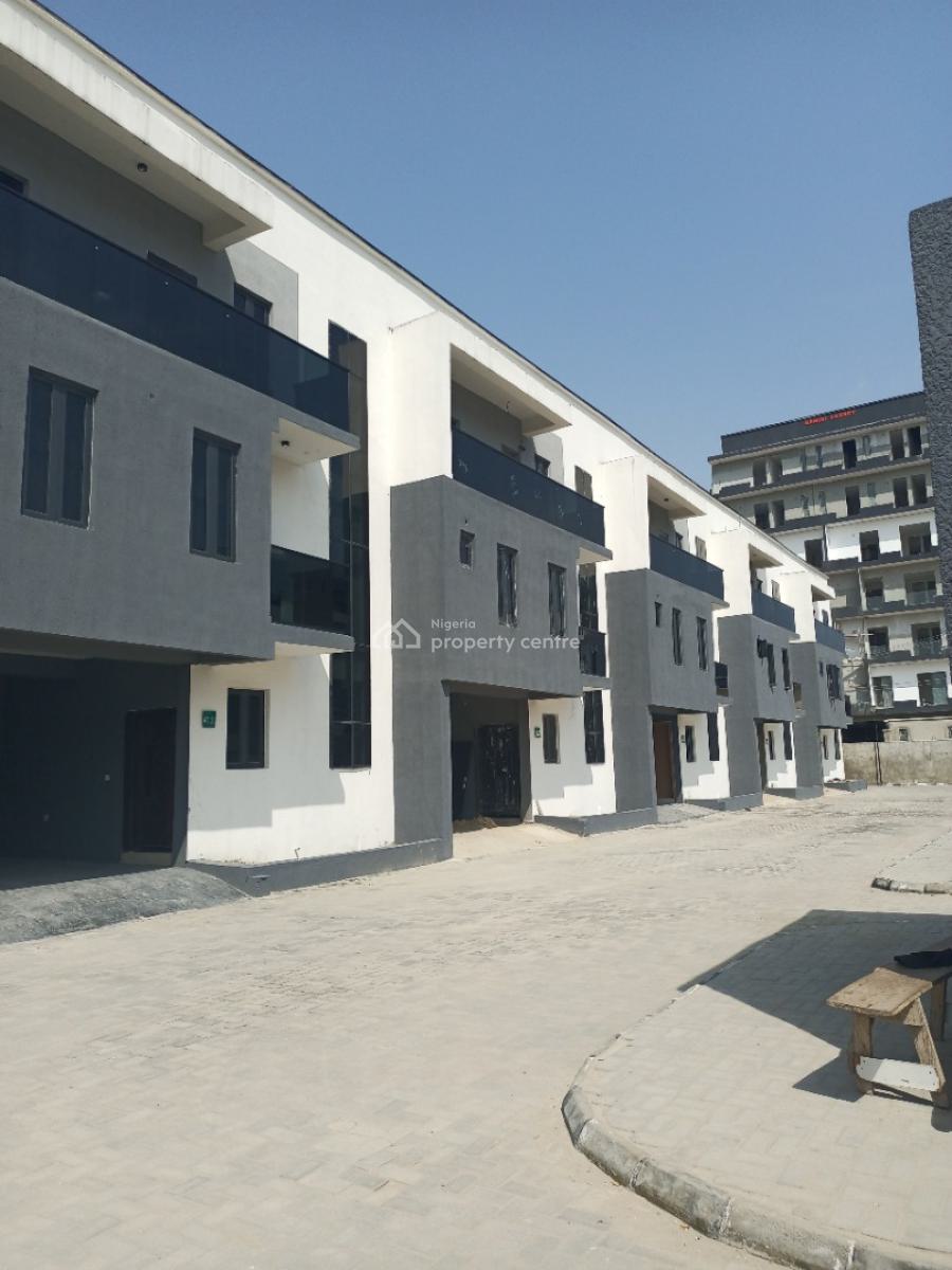 3bedroom Apartment with Spacious Rooms, in a Mini Court, Ikate Elegushi, Lekki, Lagos, Terraced Duplex for Sale