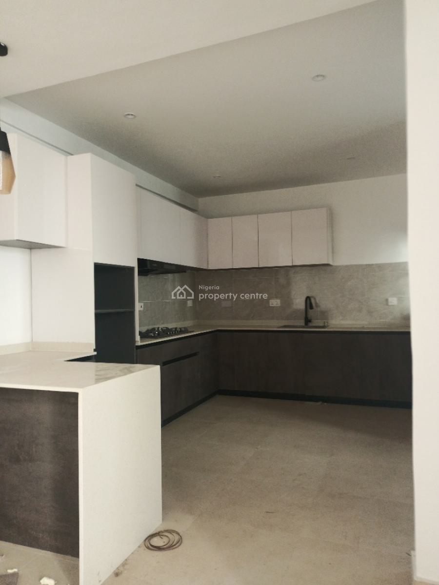 3bedroom Apartment with Spacious Rooms, in a Mini Court, Ikate Elegushi, Lekki, Lagos, Terraced Duplex for Sale