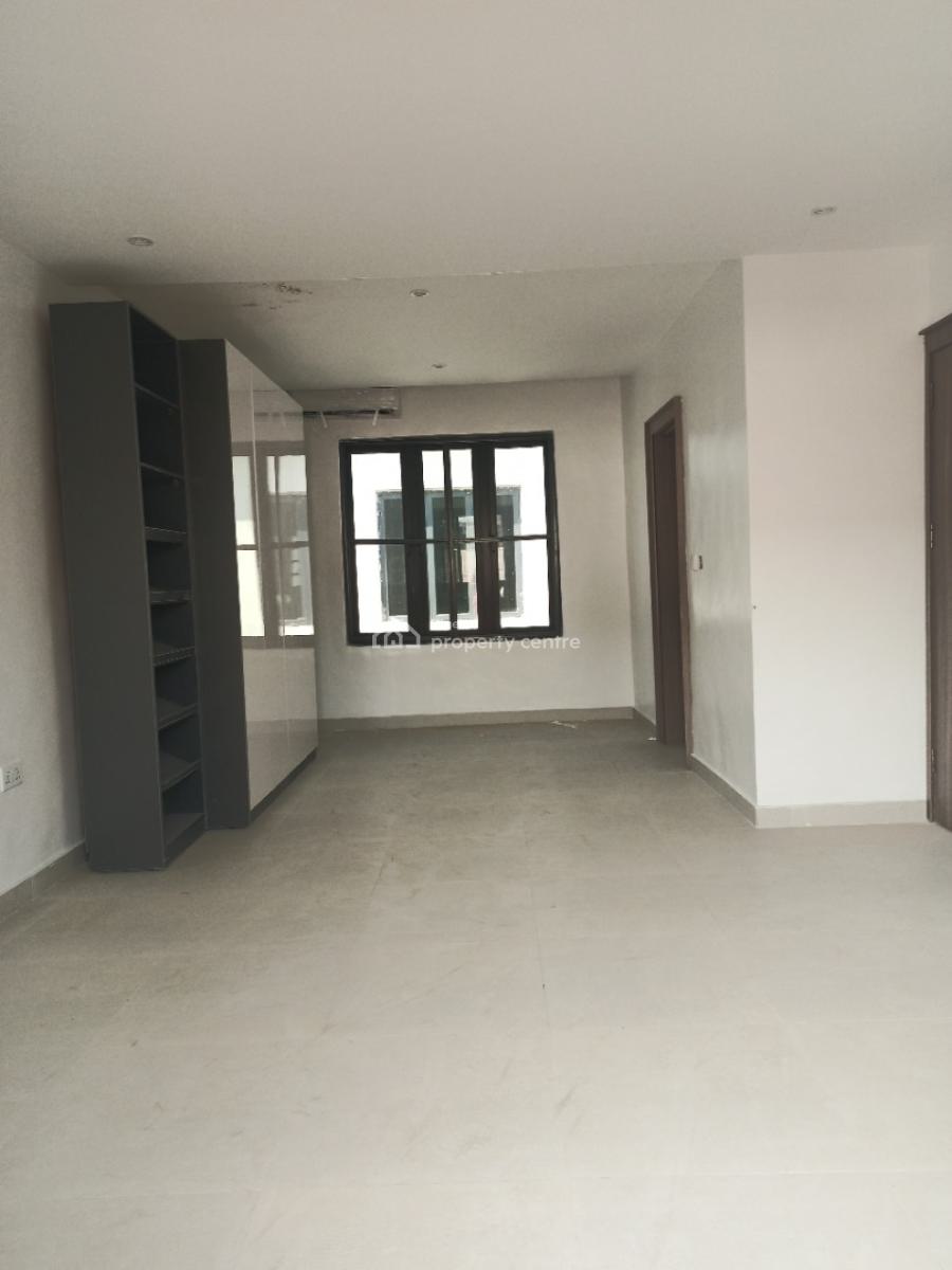 3bedroom Apartment with Spacious Rooms, in a Mini Court, Ikate Elegushi, Lekki, Lagos, Terraced Duplex for Sale