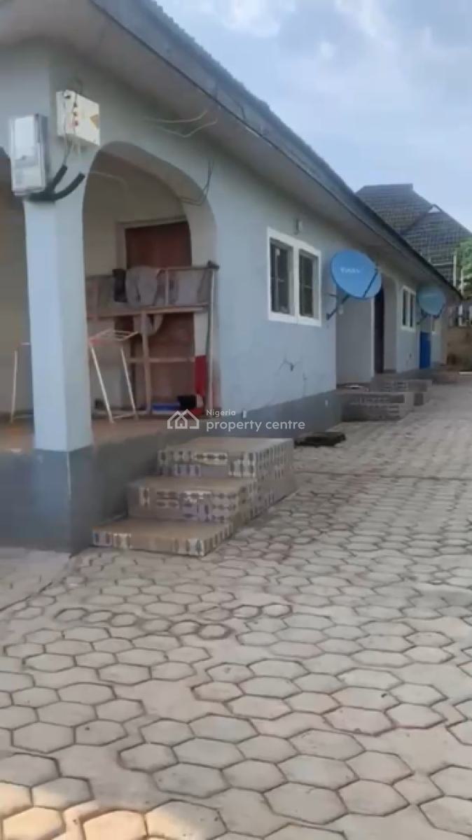 5 Units of Room and Palor (1 Bedroom) Self Con, Osogbo, Osun, Block of Flats for Sale