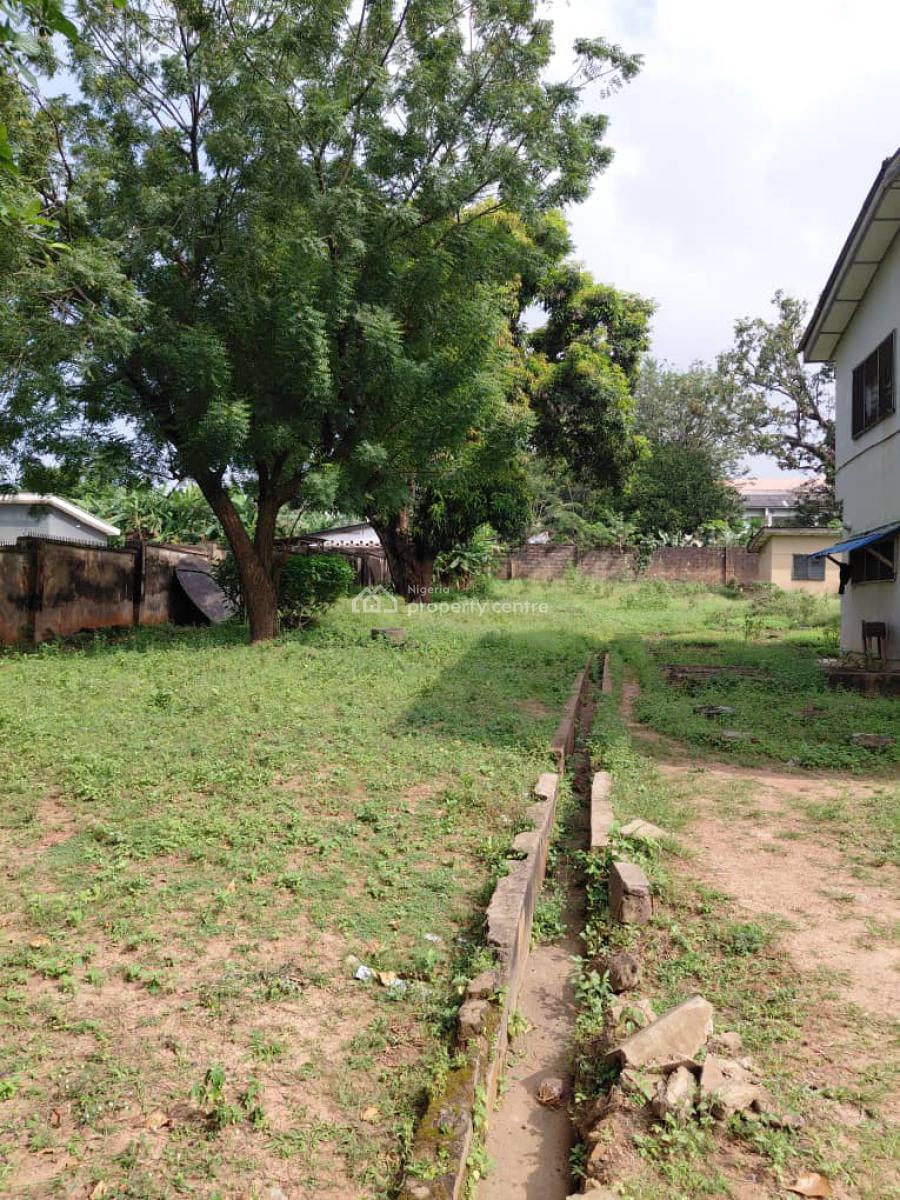 a Landed Property  on 1800sqm, Akinola Maja Drive, Jericho, Ibadan, Oyo, Mixed-use Land for Sale