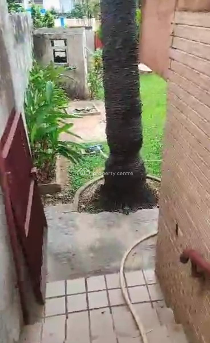 12 Bedroom House on 1000sqm Swimming Pool, Toyin Street, Ikeja, Lagos, Detached Duplex for Sale