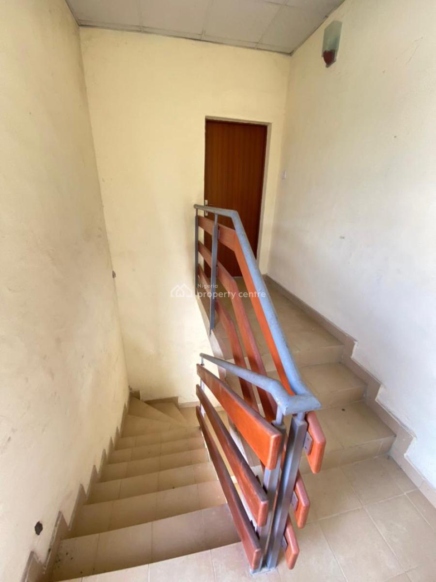 Spacious 3 Bedroom Apartment, Abijo, Lekki, Lagos, Flat / Apartment for Rent