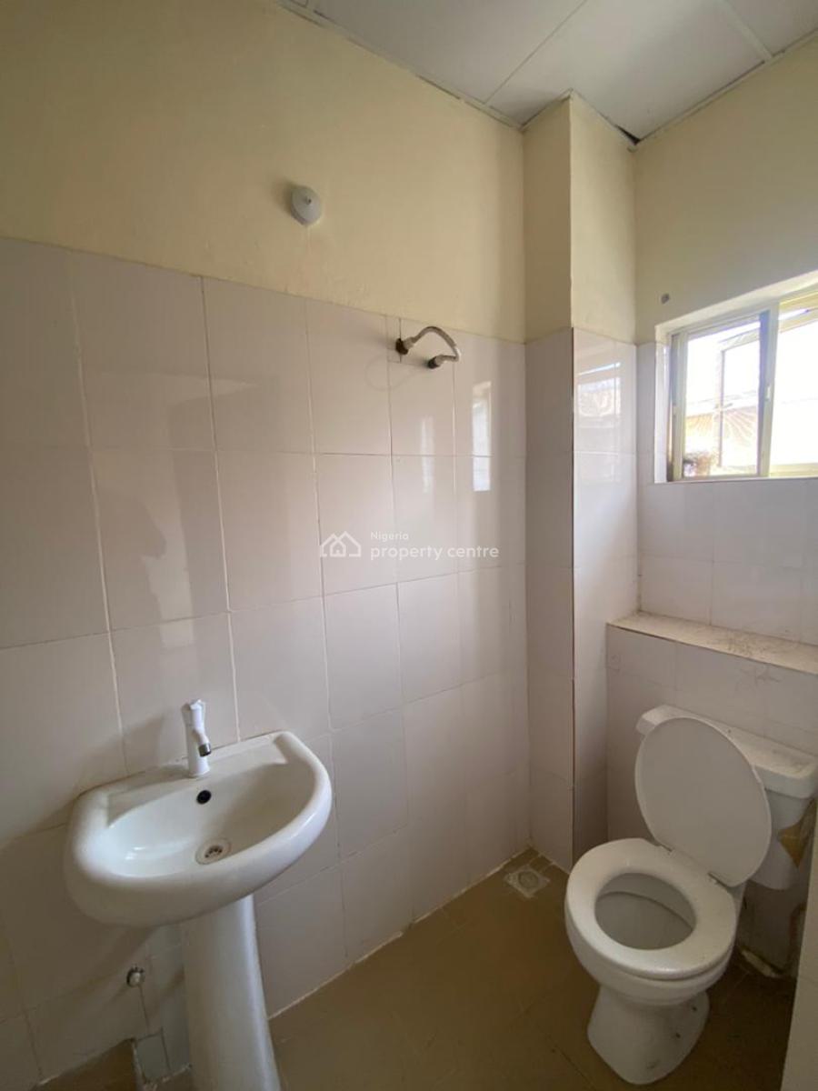 Spacious 3 Bedroom Apartment, Abijo, Lekki, Lagos, Flat / Apartment for Rent