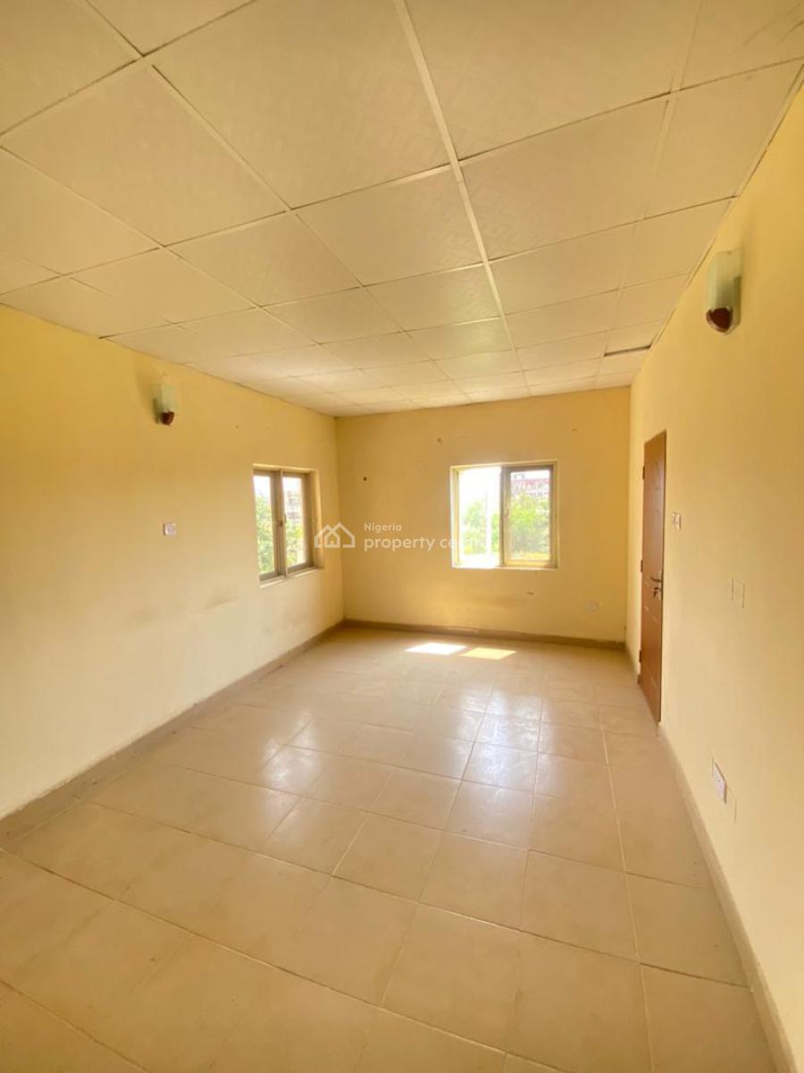 Spacious 3 Bedroom Apartment, Abijo, Lekki, Lagos, Flat / Apartment for Rent