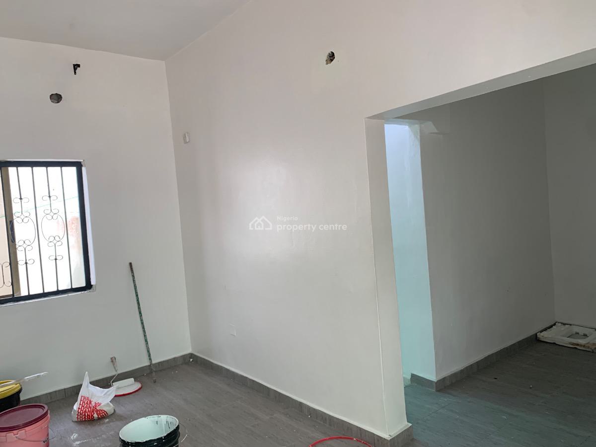 Executive Mini Flat in a Serene Environment, Lekki Phase 1, Lekki, Lagos, Mini Flat (room and Parlour) for Rent