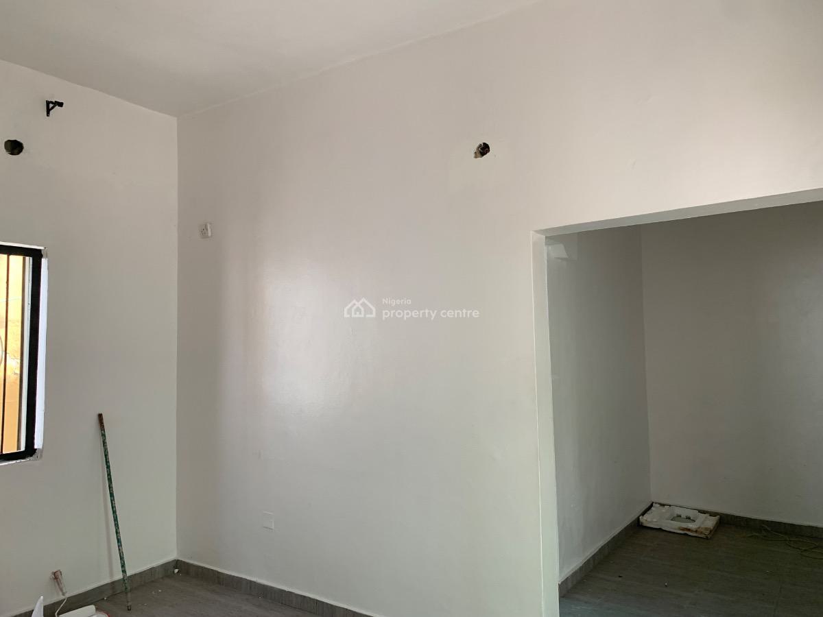 Executive Mini Flat in a Serene Environment, Lekki Phase 1, Lekki, Lagos, Mini Flat (room and Parlour) for Rent