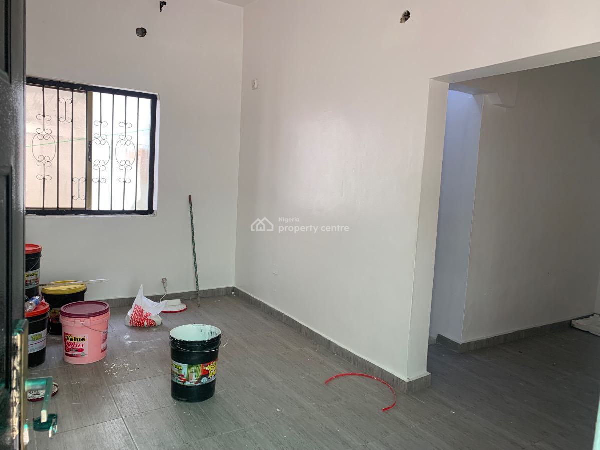 Executive Mini Flat in a Serene Environment, Lekki Phase 1, Lekki, Lagos, Mini Flat (room and Parlour) for Rent