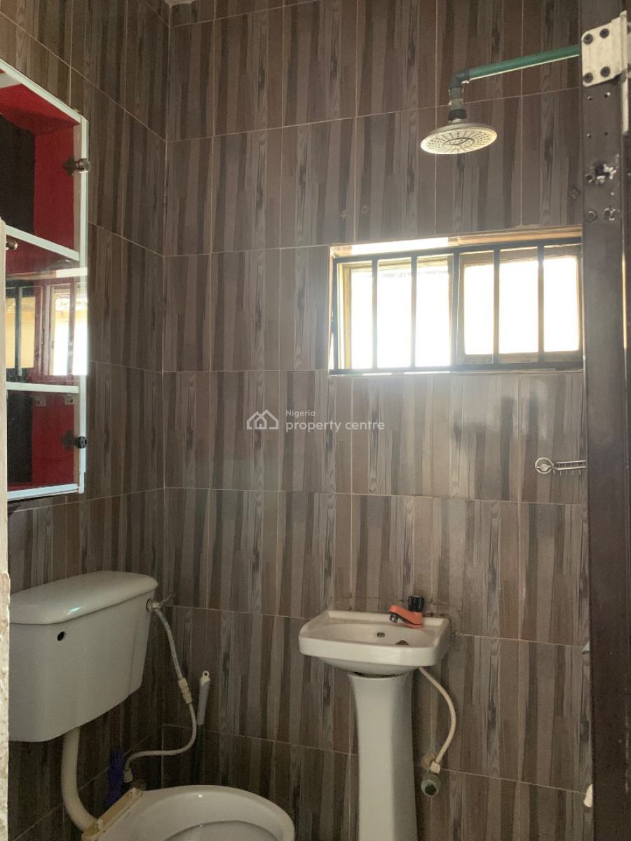 Executive Mini Flat in a Serene Environment, Lekki Phase 1, Lekki, Lagos, Mini Flat (room and Parlour) for Rent