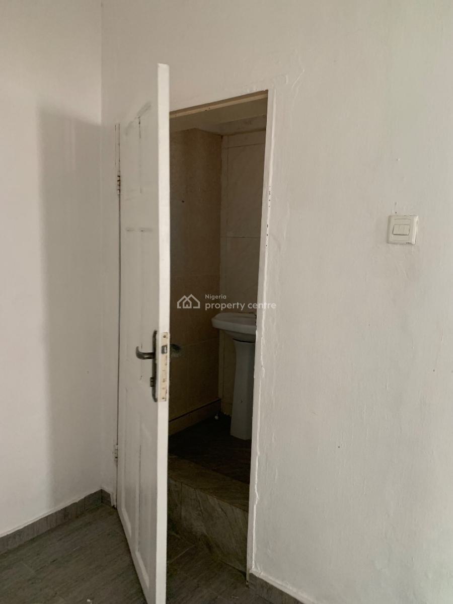 Executive Mini Flat in a Serene Environment, Lekki Phase 1, Lekki, Lagos, Mini Flat (room and Parlour) for Rent