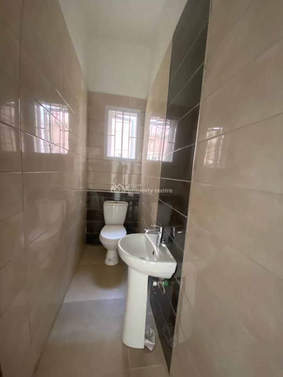 2 Bedroom Flat, Lekki Phase 1, Lekki, Lagos, Flat / Apartment for Rent