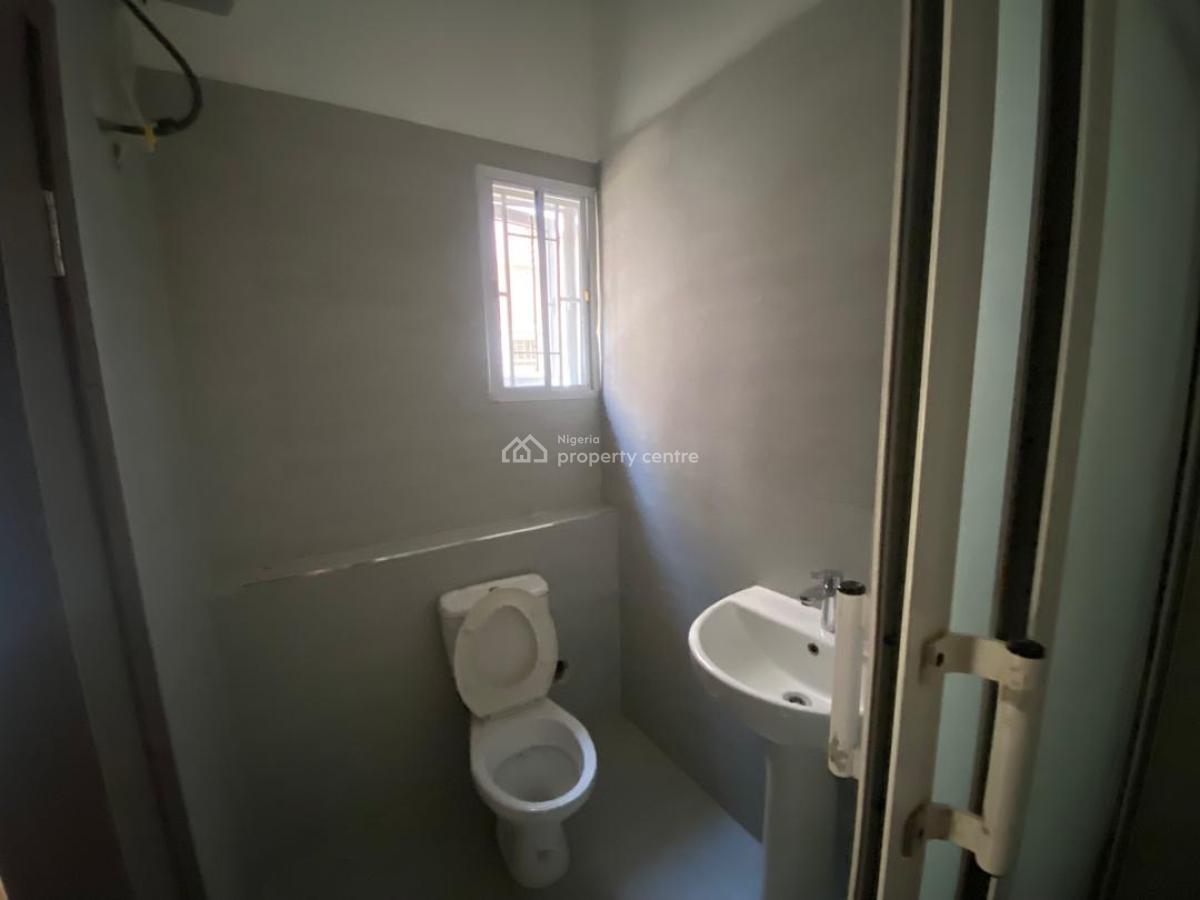2 Bedroom Flat, Lekki Phase 1, Lekki, Lagos, Flat / Apartment for Rent