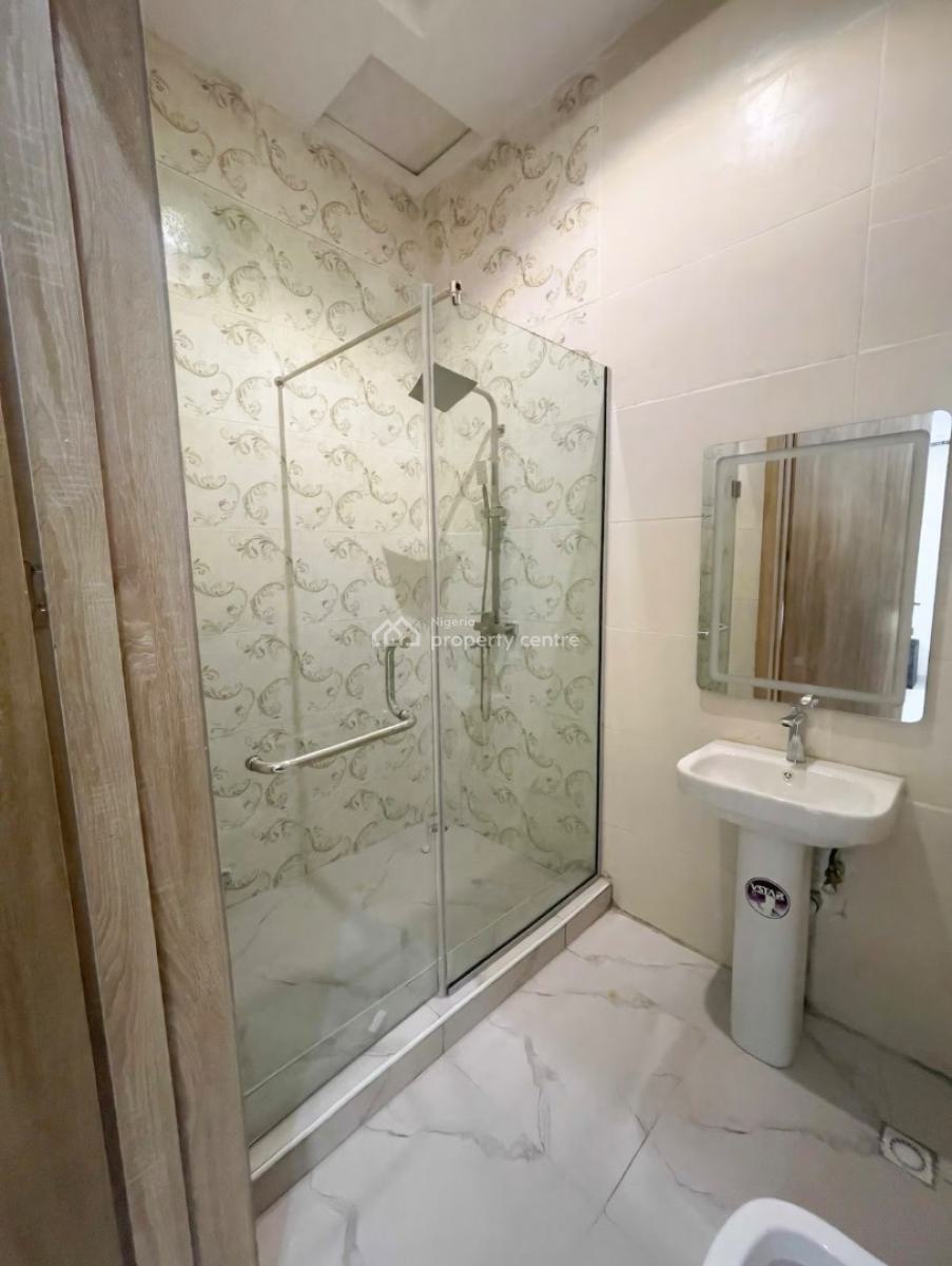 Cozy 2 Bedroom Terrace Duplex with Ps5 and Snooker Board, Royal Pine Estate, Orchid Road, Lekki Phase 2, Lekki, Lagos, Flat / Apartment Short Let