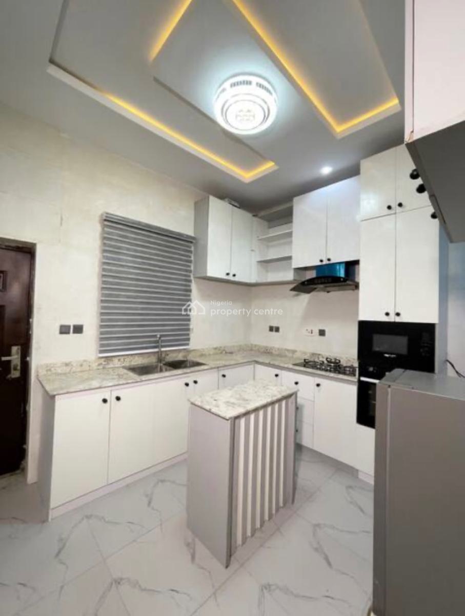 Cozy 2 Bedroom Terrace Duplex with Ps5 and Snooker Board, Royal Pine Estate, Orchid Road, Lekki Phase 2, Lekki, Lagos, Flat / Apartment Short Let