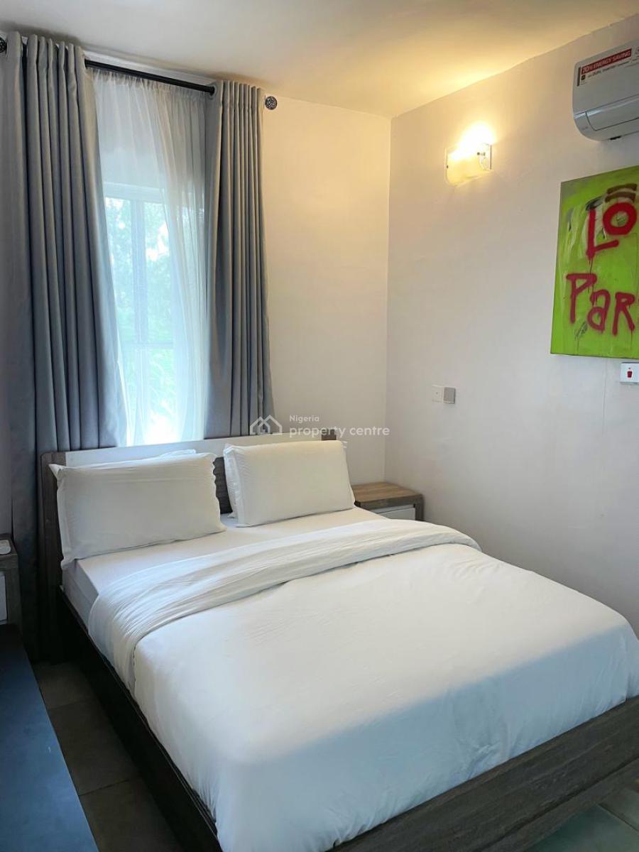 Luxury 2 Bedroom Flat, Queens Drive, Ikoyi, Lagos, Flat / Apartment Short Let