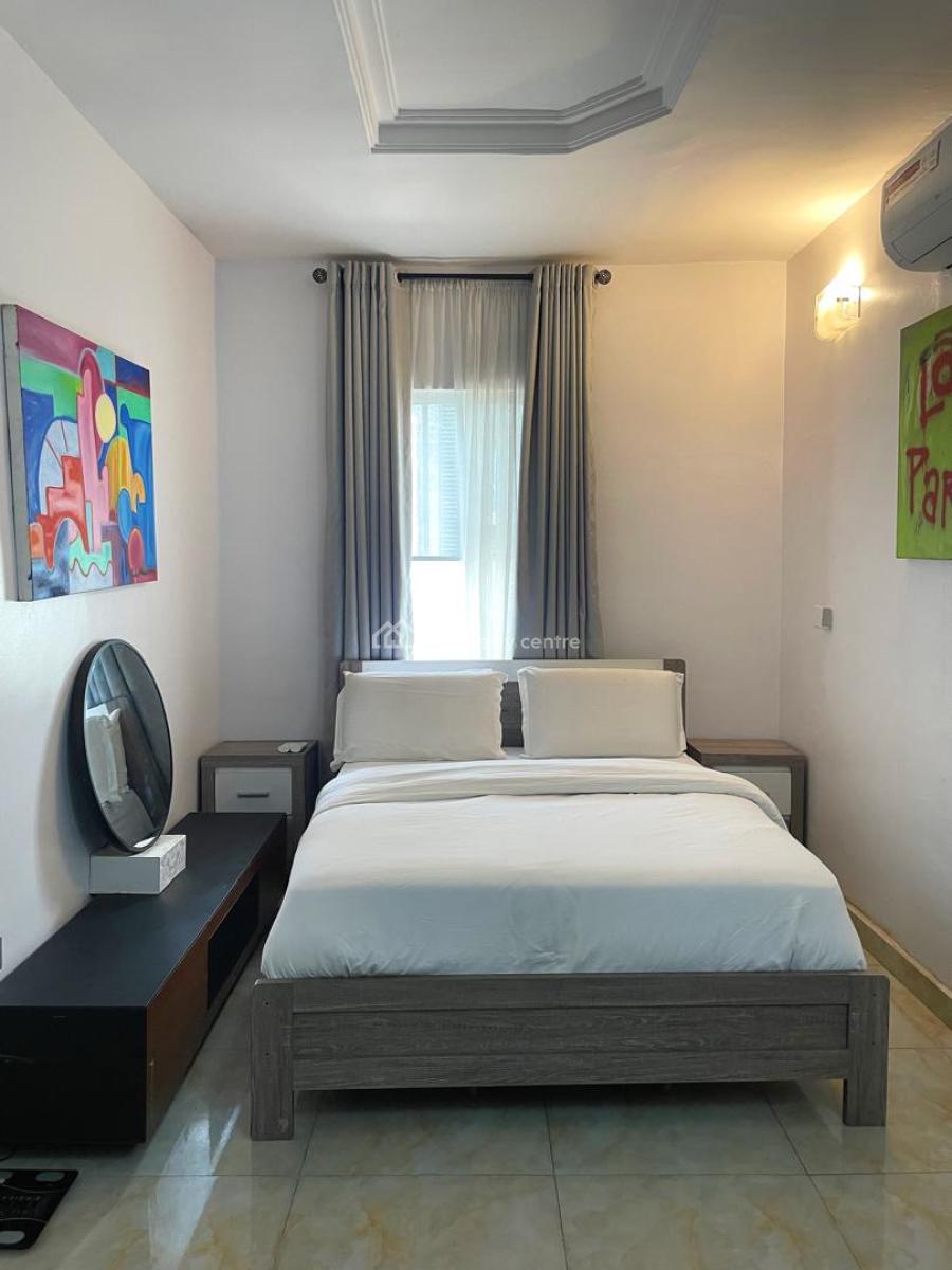Luxury 2 Bedroom Flat, Queens Drive, Ikoyi, Lagos, Flat / Apartment Short Let