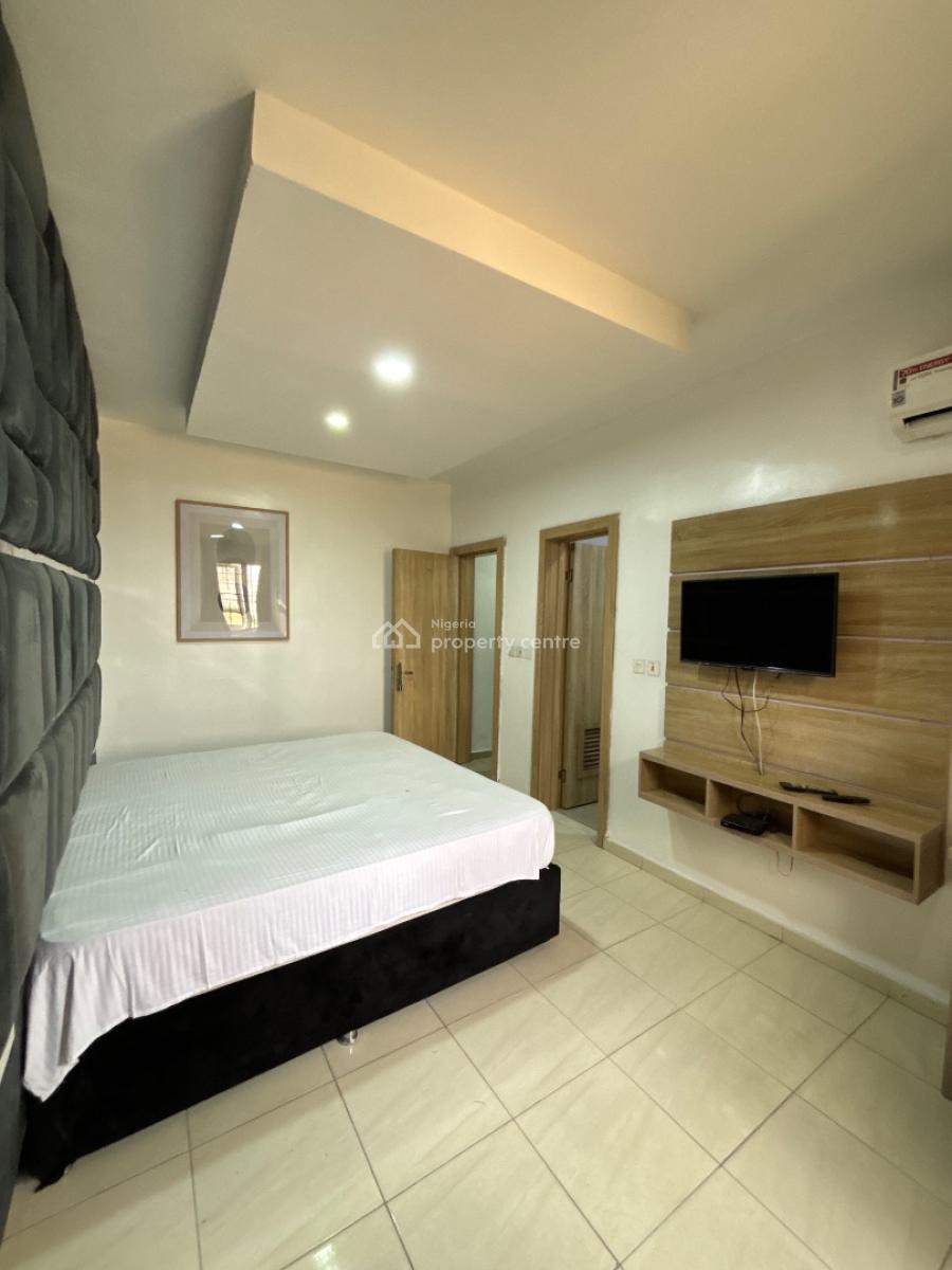 Cozy 3 Bedroom Apartment, Lekki Phase 1, Lekki, Lagos, Flat / Apartment for Rent