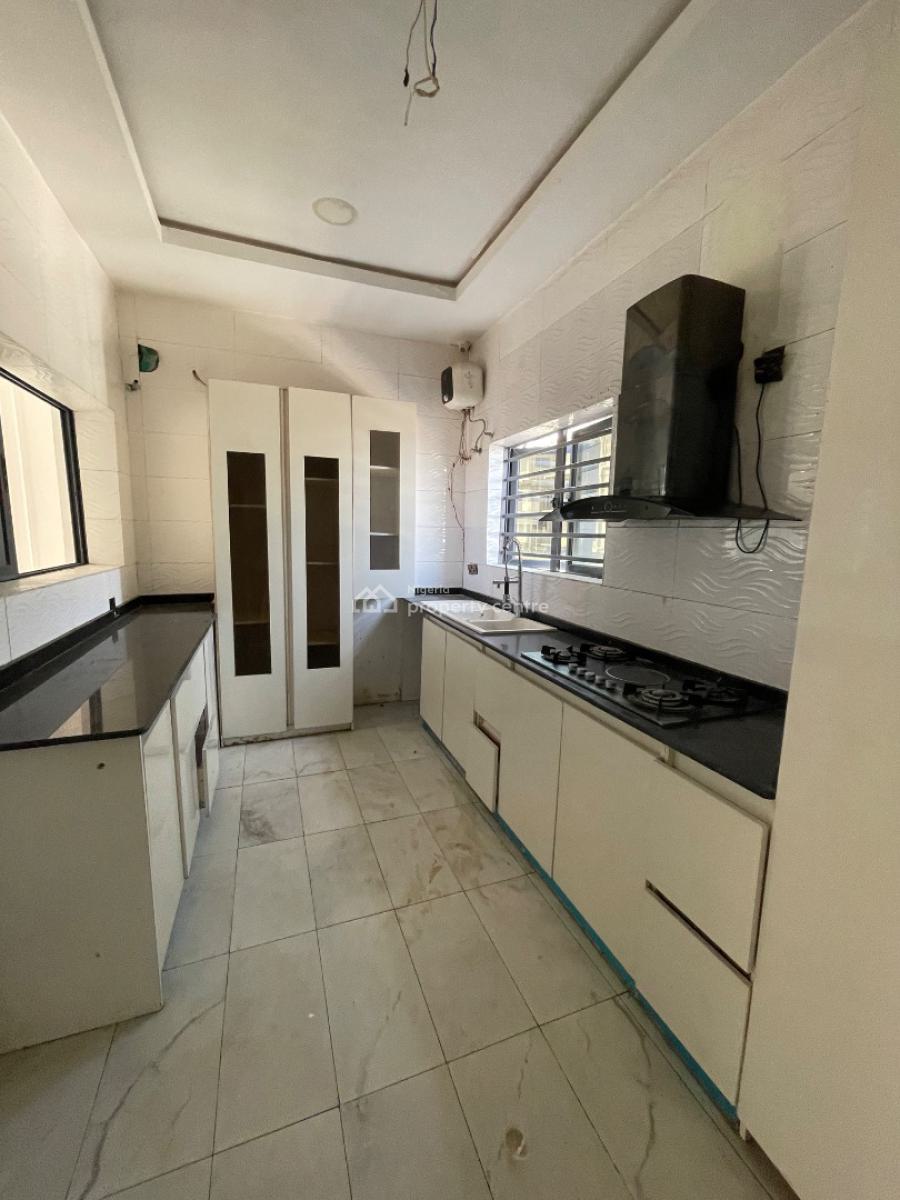 4 Bedroom, Off Freedom Way Flood Free Zone, Lekki Phase 1, Lekki, Lagos, Terraced Duplex for Rent