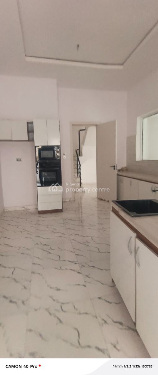Clean and Well Maintained 5 Bedroom Duplex, Orchid Road Royal Pine Gate 3, Lekki, Lagos, Detached Duplex for Rent