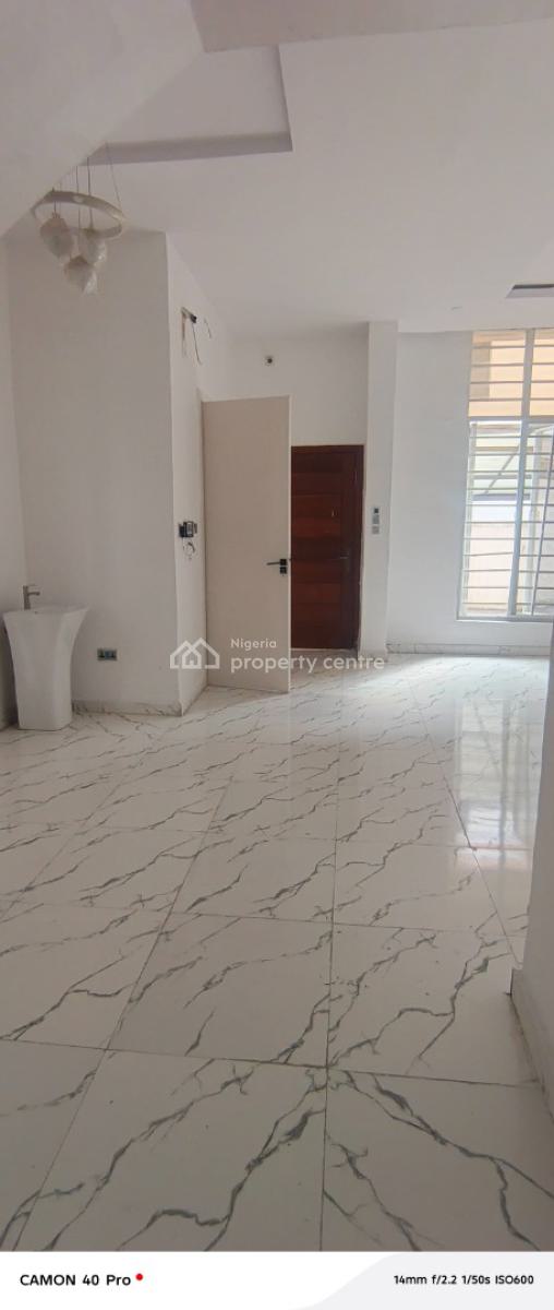 Clean and Well Maintained 5 Bedroom Duplex, Orchid Road Royal Pine Gate 3, Lekki, Lagos, Detached Duplex for Rent