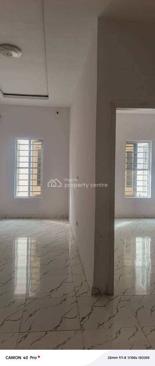 Clean and Well Maintained 5 Bedroom Duplex, Orchid Road Royal Pine Gate 3, Lekki, Lagos, Detached Duplex for Rent