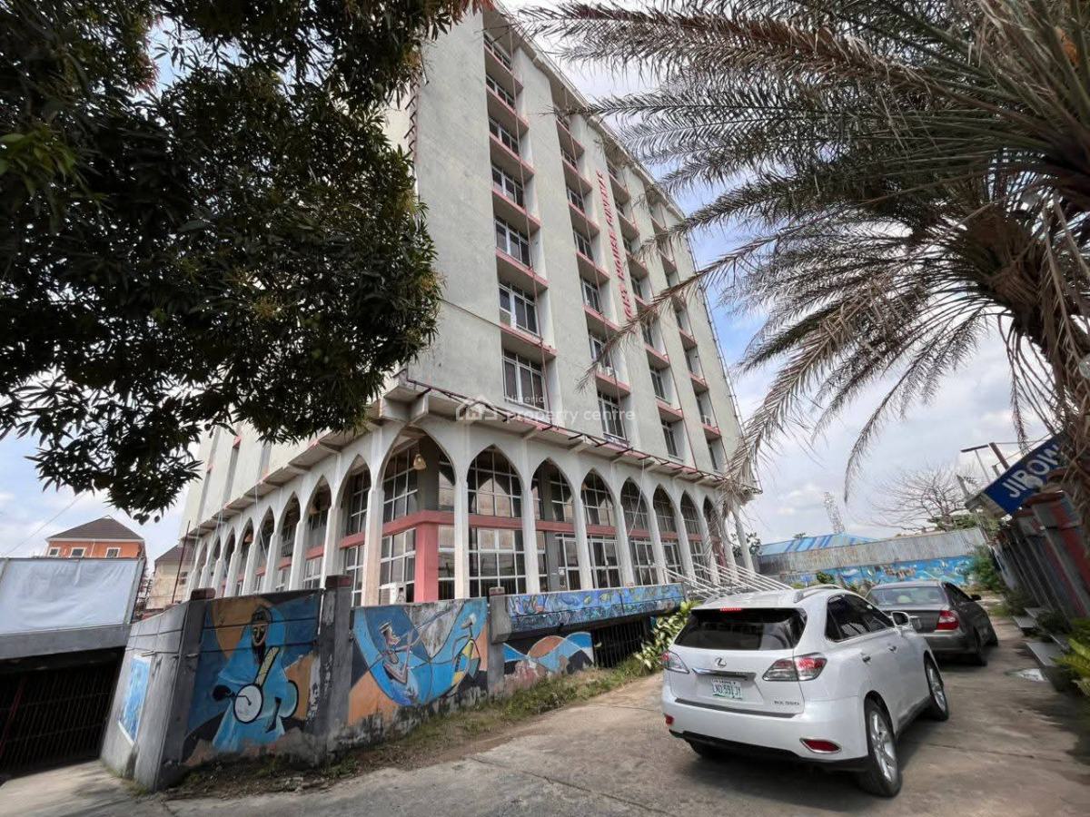 a Well Serviced 8-floor Commercial Building, Murtala Mohammed Way, Jibowu, Yaba, Lagos, Commercial Property for Rent