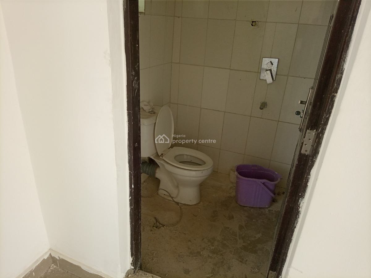 Double Shop, Along The Major Road, 1st Floor, Very Busy Location, Gwarinpa Main, Gwarinpa, Abuja, Shop for Rent