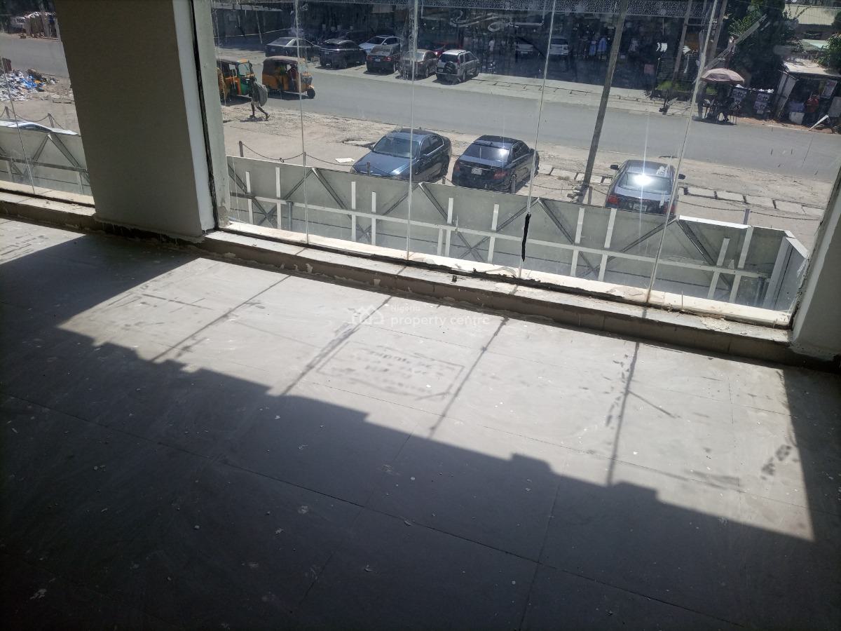 Double Shop, Along The Major Road, 1st Floor, Very Busy Location, Gwarinpa Main, Gwarinpa, Abuja, Shop for Rent