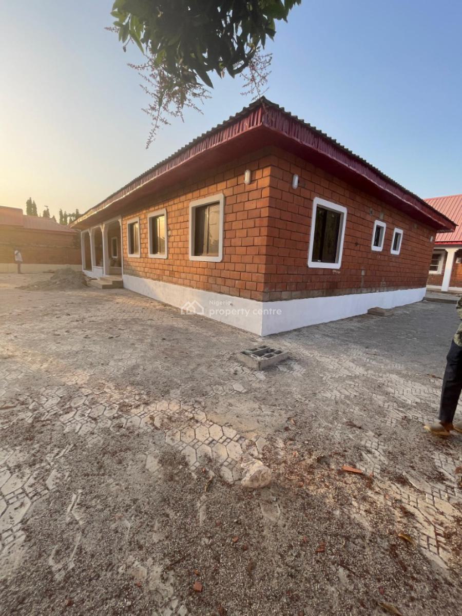 Fully Detached Bungalow with 3 Units of Bq in an Estate, Kubwa District, Kubwa, Abuja, Detached Bungalow for Rent