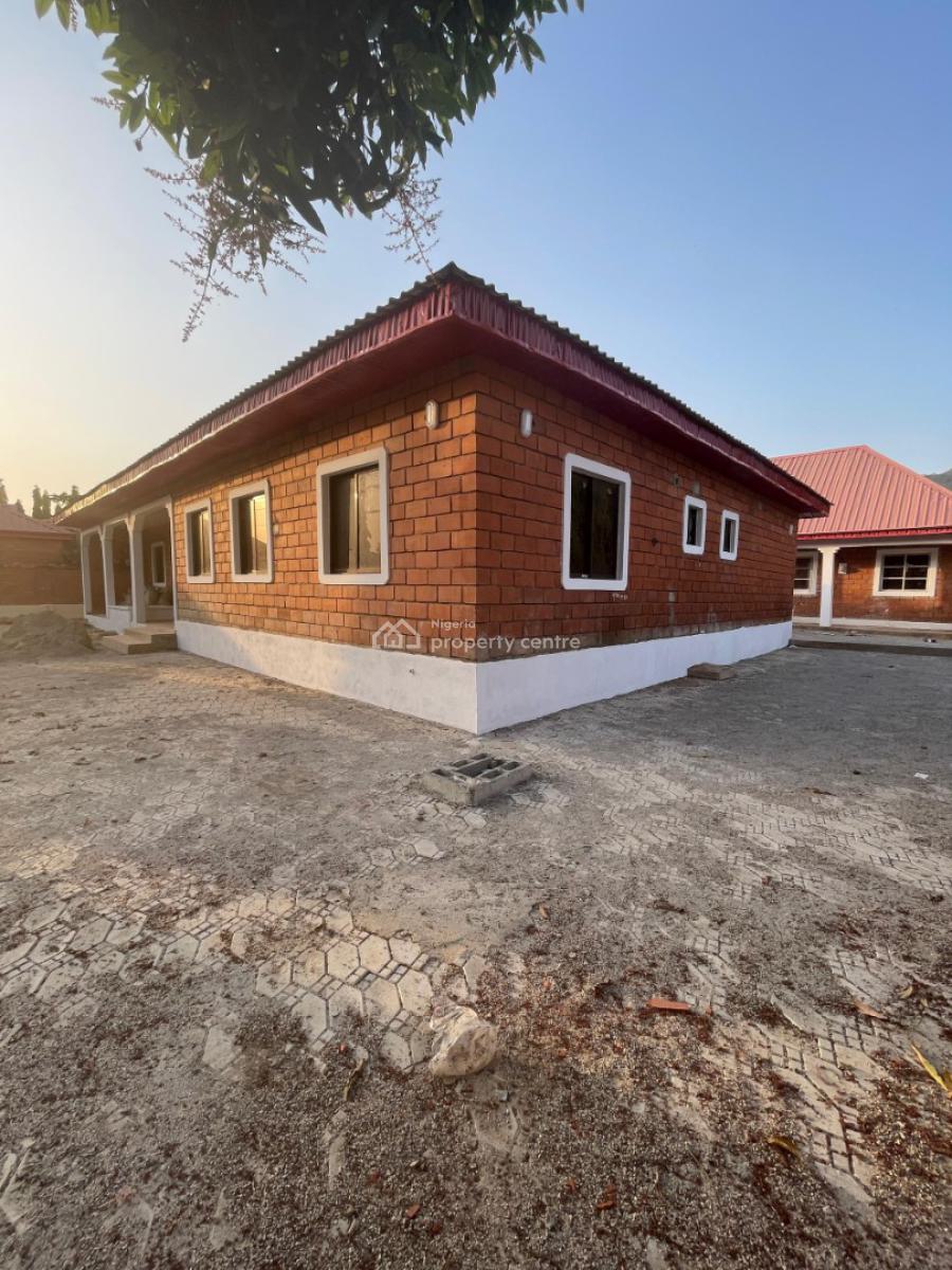 Fully Detached Bungalow with 3 Units of Bq in an Estate, Kubwa District, Kubwa, Abuja, Detached Bungalow for Rent