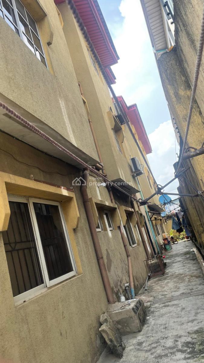 Luxury 6 Units of 3 Bedroom Apartment, Ogudu Road, Ojota, Lagos, Block of Flats for Sale