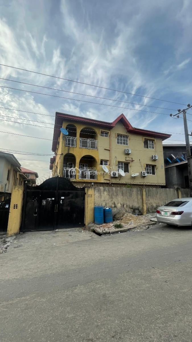 Luxury 6 Units of 3 Bedroom Apartment, Ogudu Road, Ojota, Lagos, Block of Flats for Sale