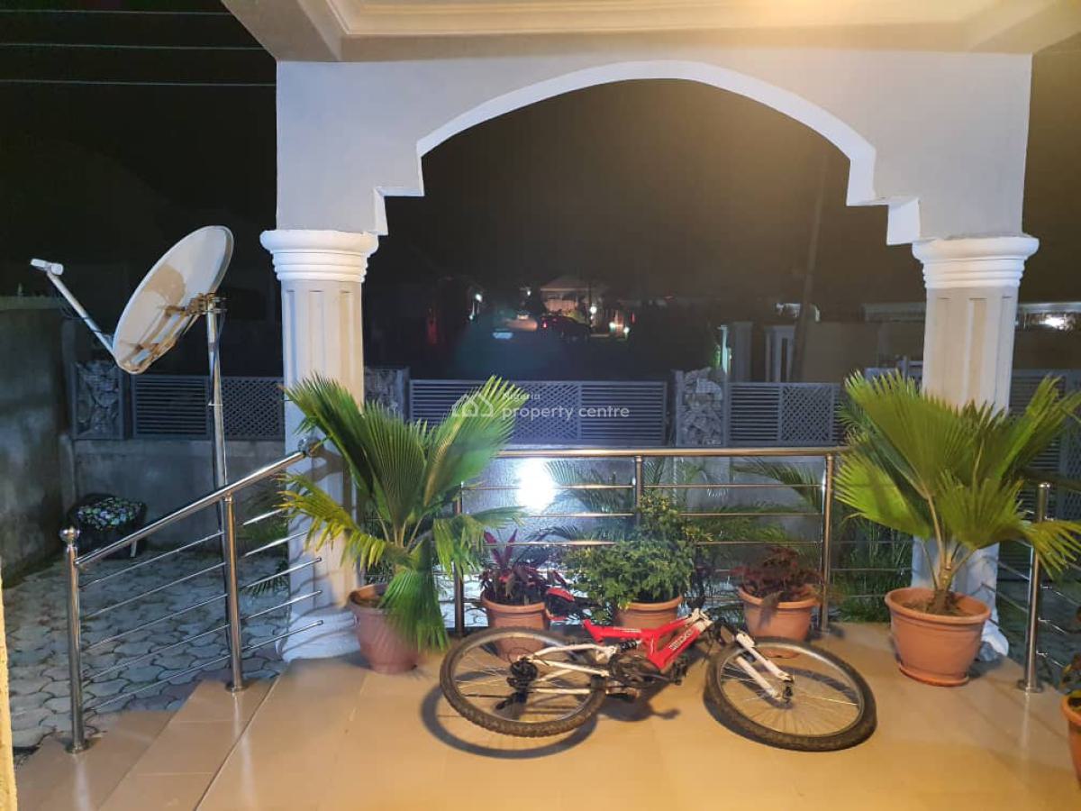 Massive 2 Bedroom Flat, Penthouse Estate, Pyakasa, Lugbe District, Abuja, Flat / Apartment for Rent