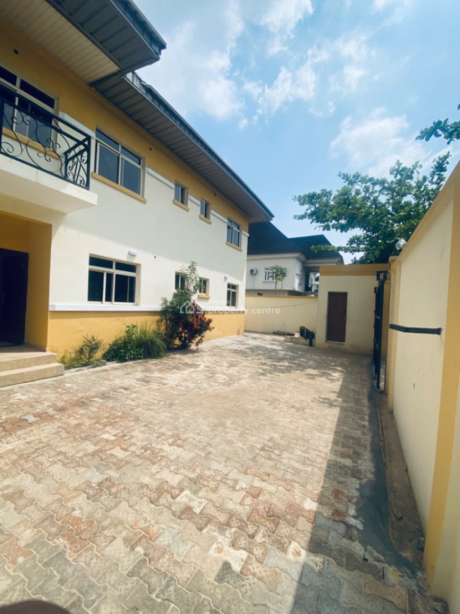 a Self Serviced Newly Renovated 3 Bedrooms Flats, Ikota, Lekki, Lagos, Flat / Apartment for Rent