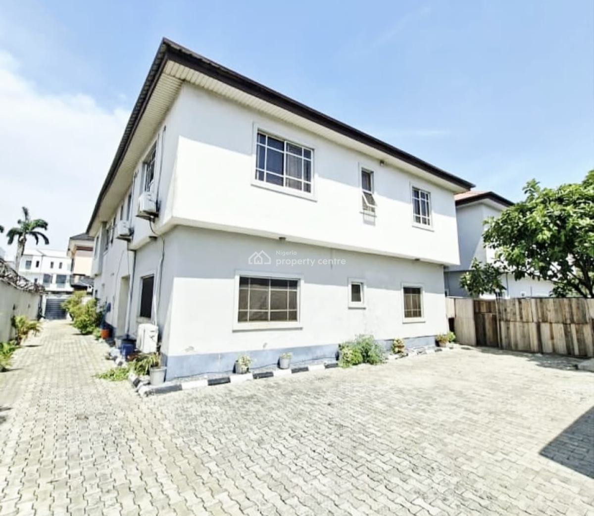 Massive & Spacious 4 Bedroom Semi Detached House, Lekki Phase 1, Lekki, Lagos, Semi-detached Duplex for Rent