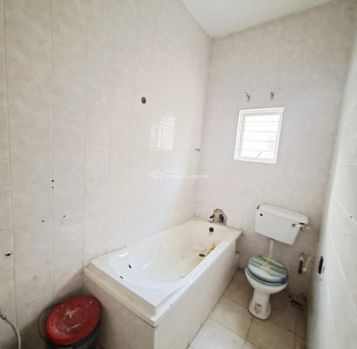 Massive & Spacious 4 Bedroom Semi Detached House, Lekki Phase 1, Lekki, Lagos, Semi-detached Duplex for Rent