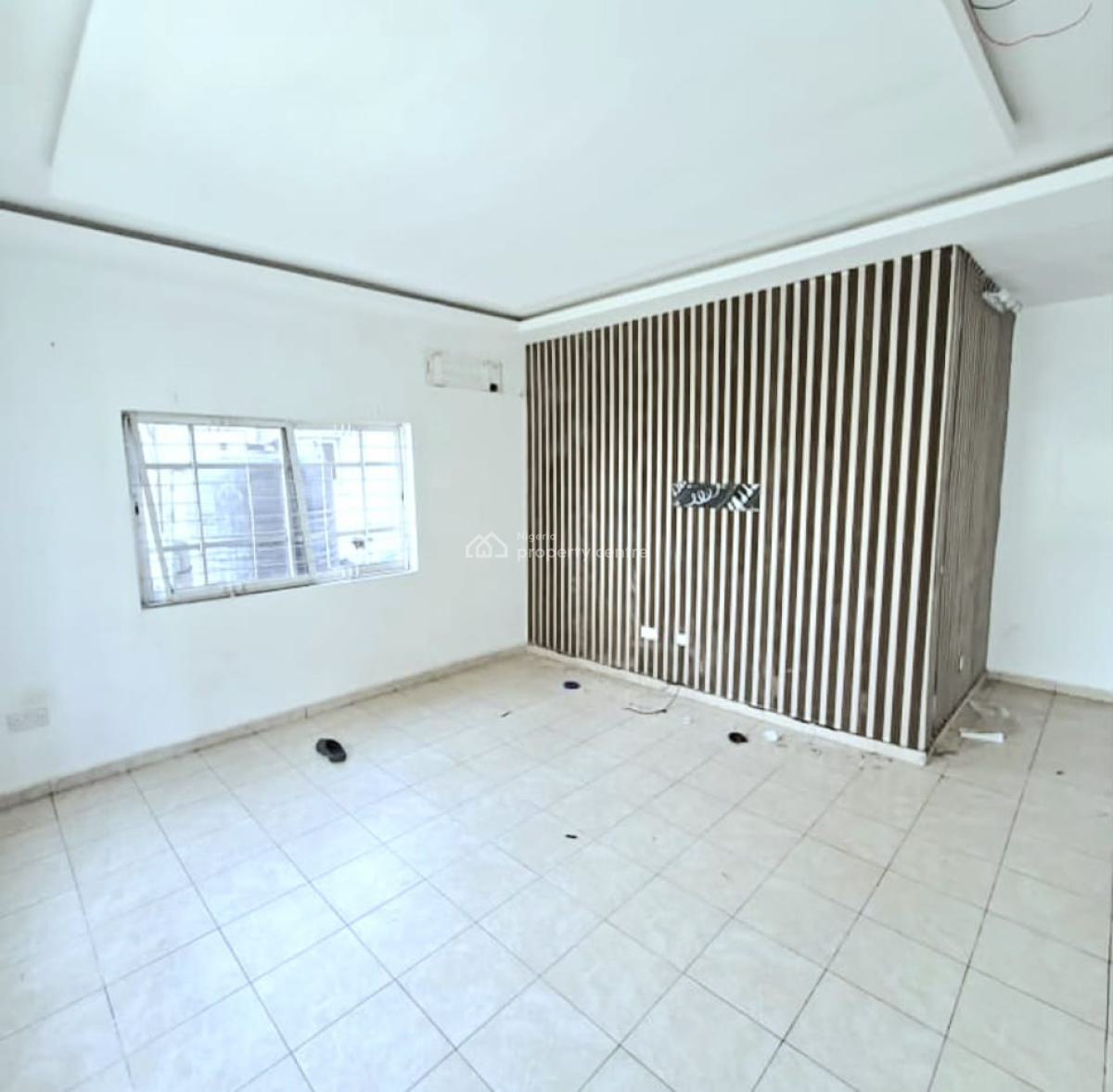 Massive & Spacious 4 Bedroom Semi Detached House, Lekki Phase 1, Lekki, Lagos, Semi-detached Duplex for Rent