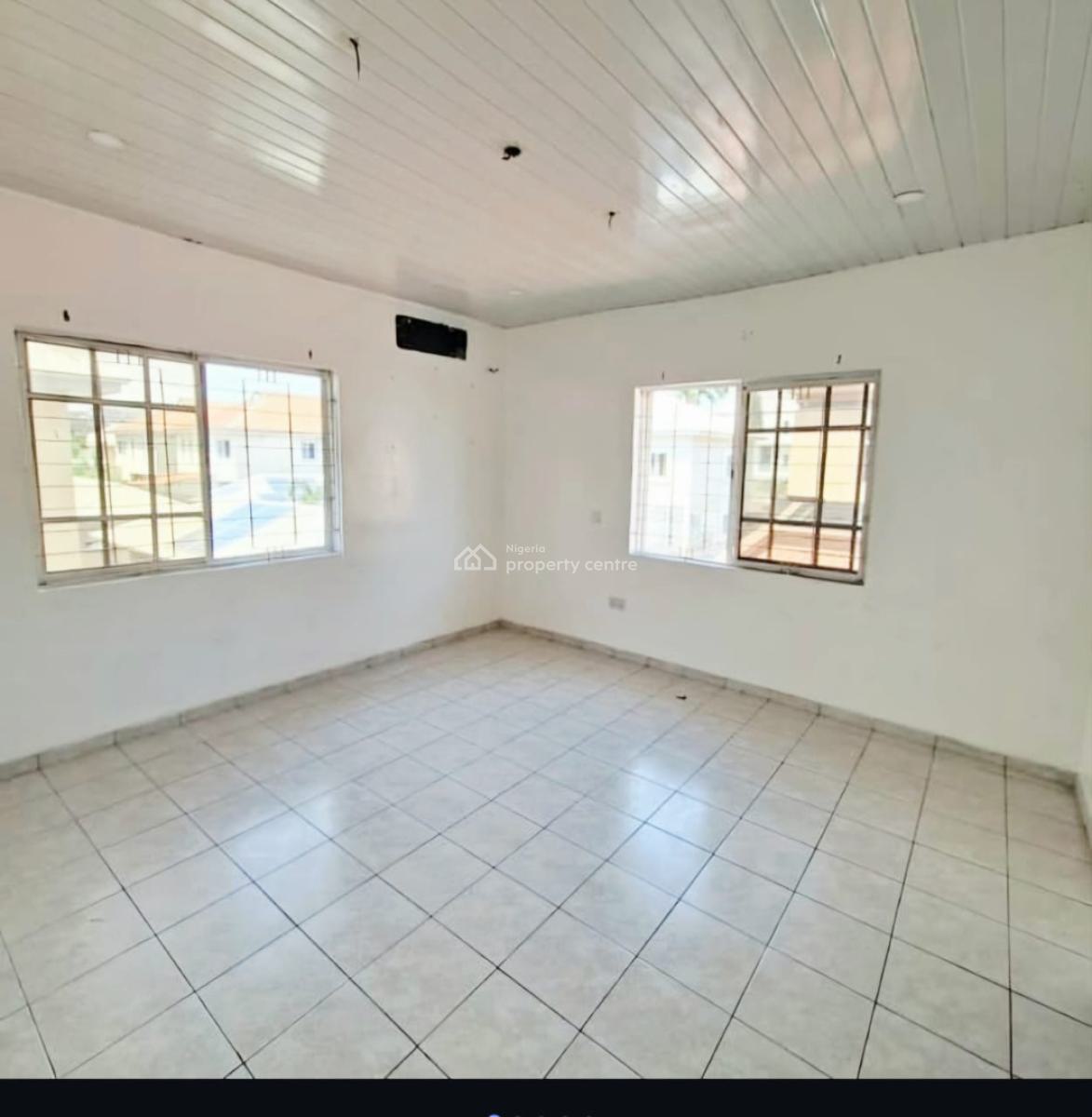 Massive & Spacious 4 Bedroom Semi Detached House, Lekki Phase 1, Lekki, Lagos, Semi-detached Duplex for Rent