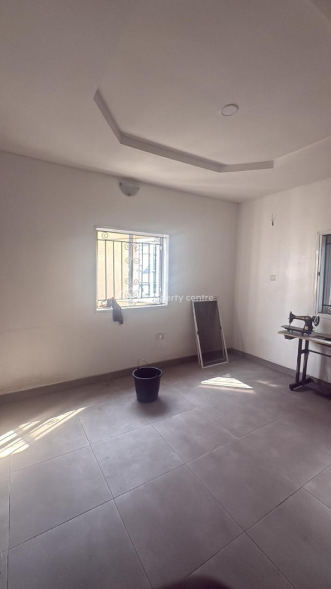 Single Room Shared Apartment Upstairs in a Duplex, Thomas Estate, Ajah, Lagos, Self Contain (single Rooms) for Rent