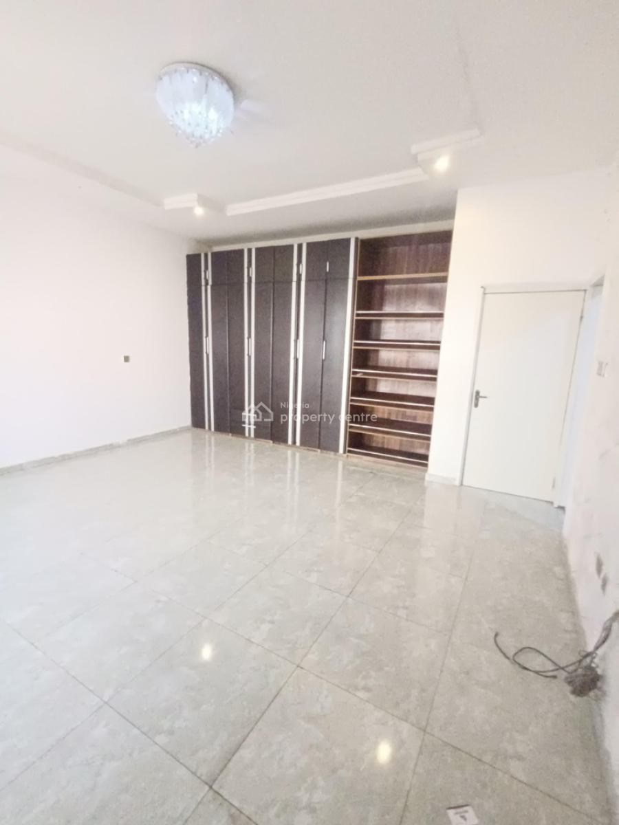 Spacious Master Bedroom with a Private Balcony, Van Daniels Estate, Orchid Road, Lekki, Lagos, Self Contain (single Rooms) for Rent
