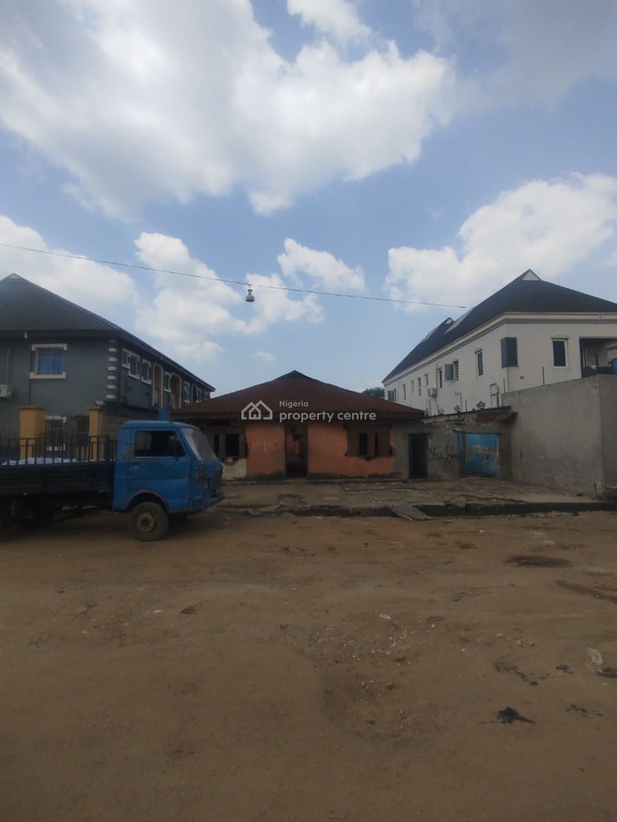 Empty Bungalow, Off Owoseni, Oshodi, Lagos, Residential Land for Sale