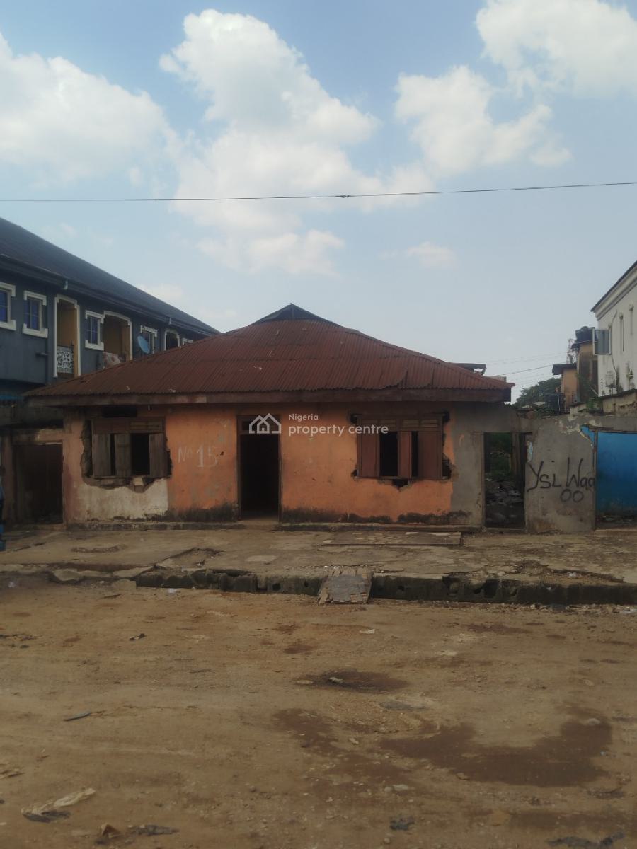 Empty Bungalow, Off Owoseni, Oshodi, Lagos, Residential Land for Sale