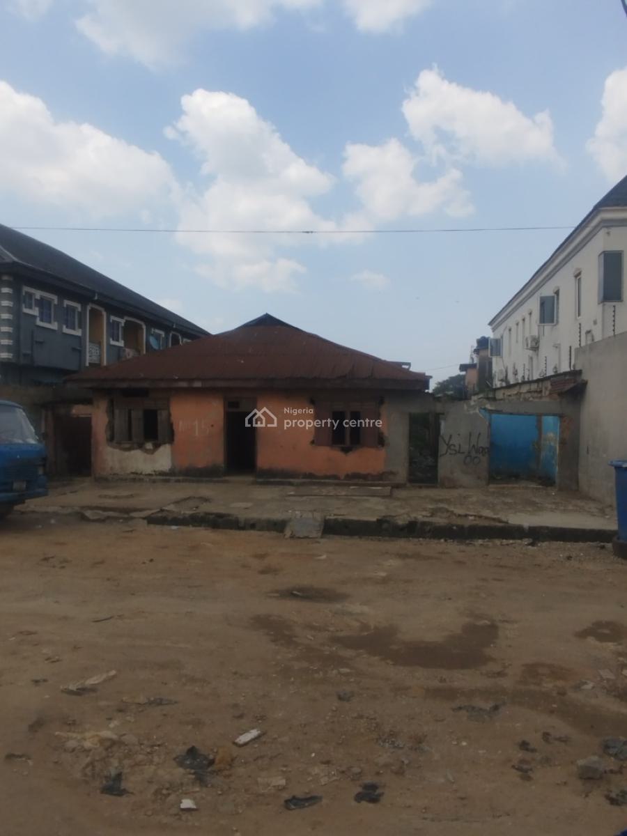 Empty Bungalow, Off Owoseni, Oshodi, Lagos, Residential Land for Sale